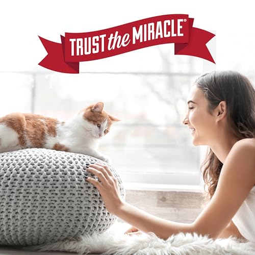 Nature’s Miracle Hooded Flip Top Litter Box for Cats, With Built-In Odor Control Charcoal Filter